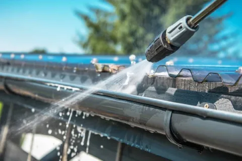 professional gutter cleaning and maintenance